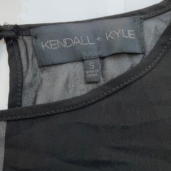 𝅺new Kendall & Kylie Black Gold Leopard Metallic Top US S - Picture 8 of 9